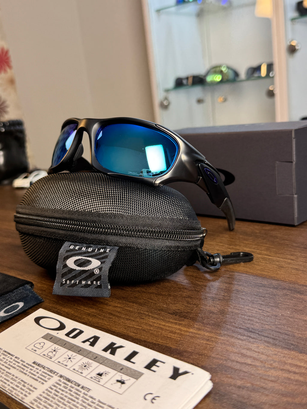 Oakley Pitboss
