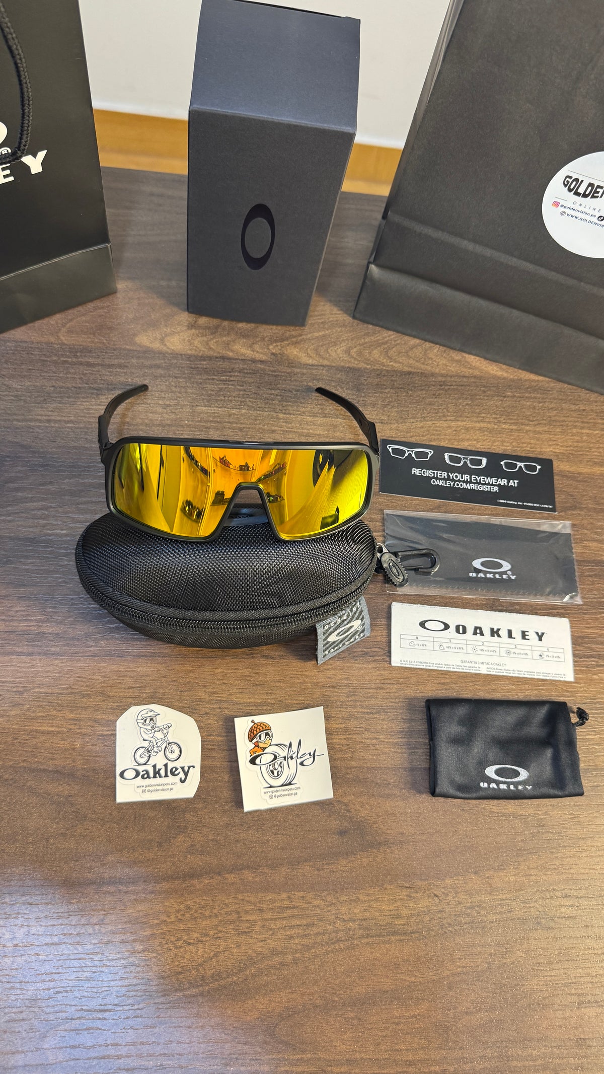 OAKLEY SUTRO