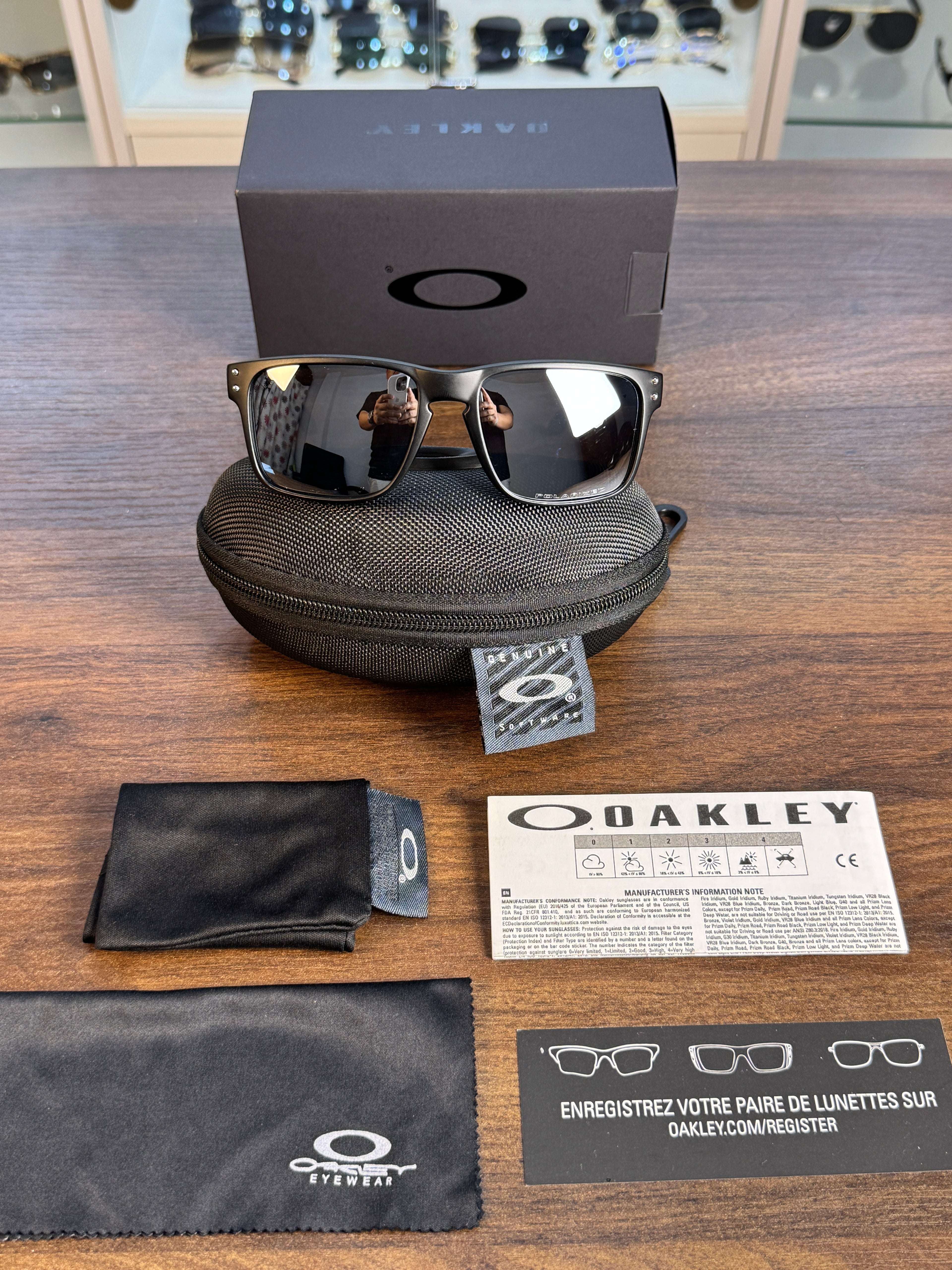 Oakley Hoolbrok