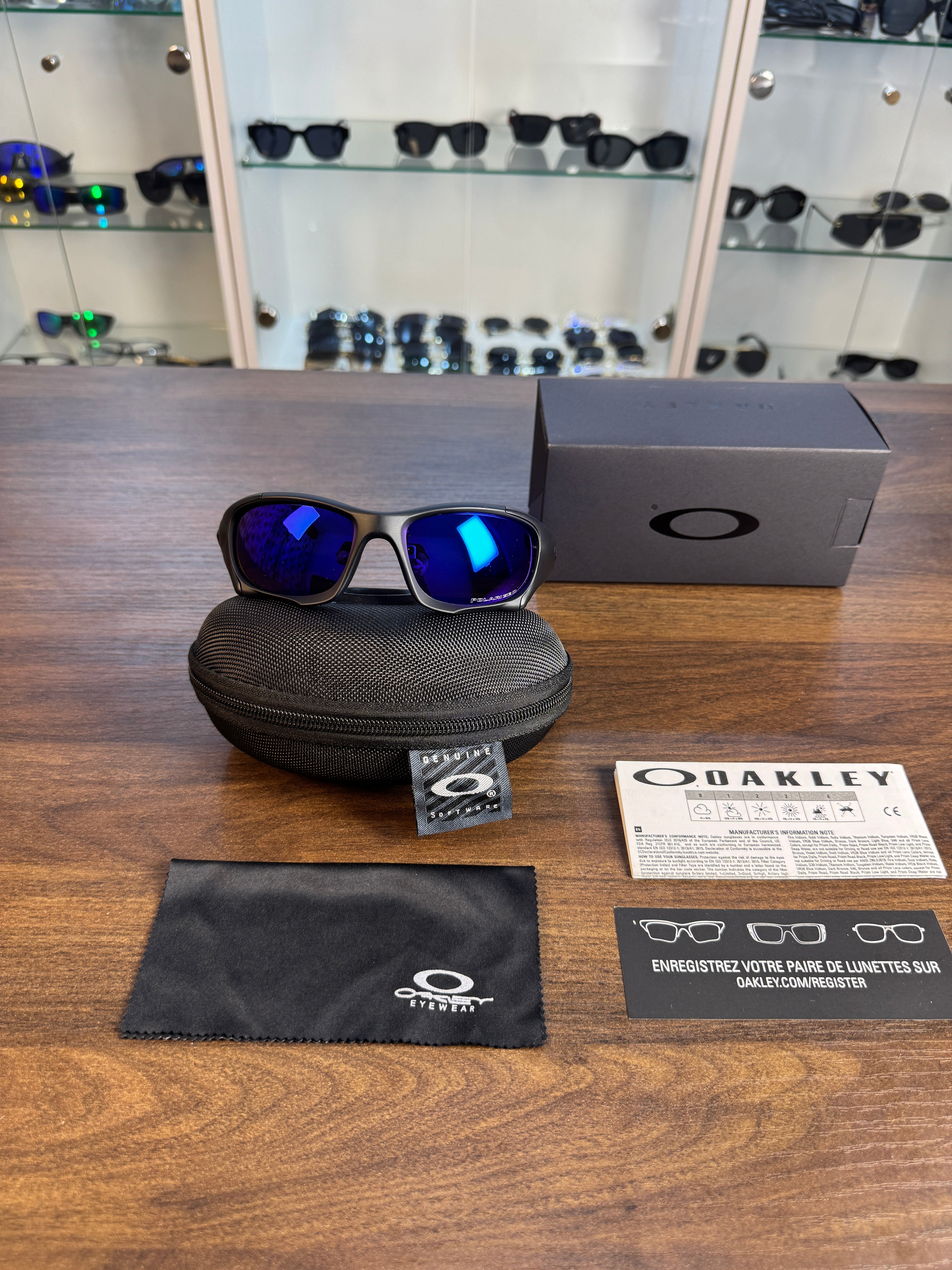 Oakley Pitboss