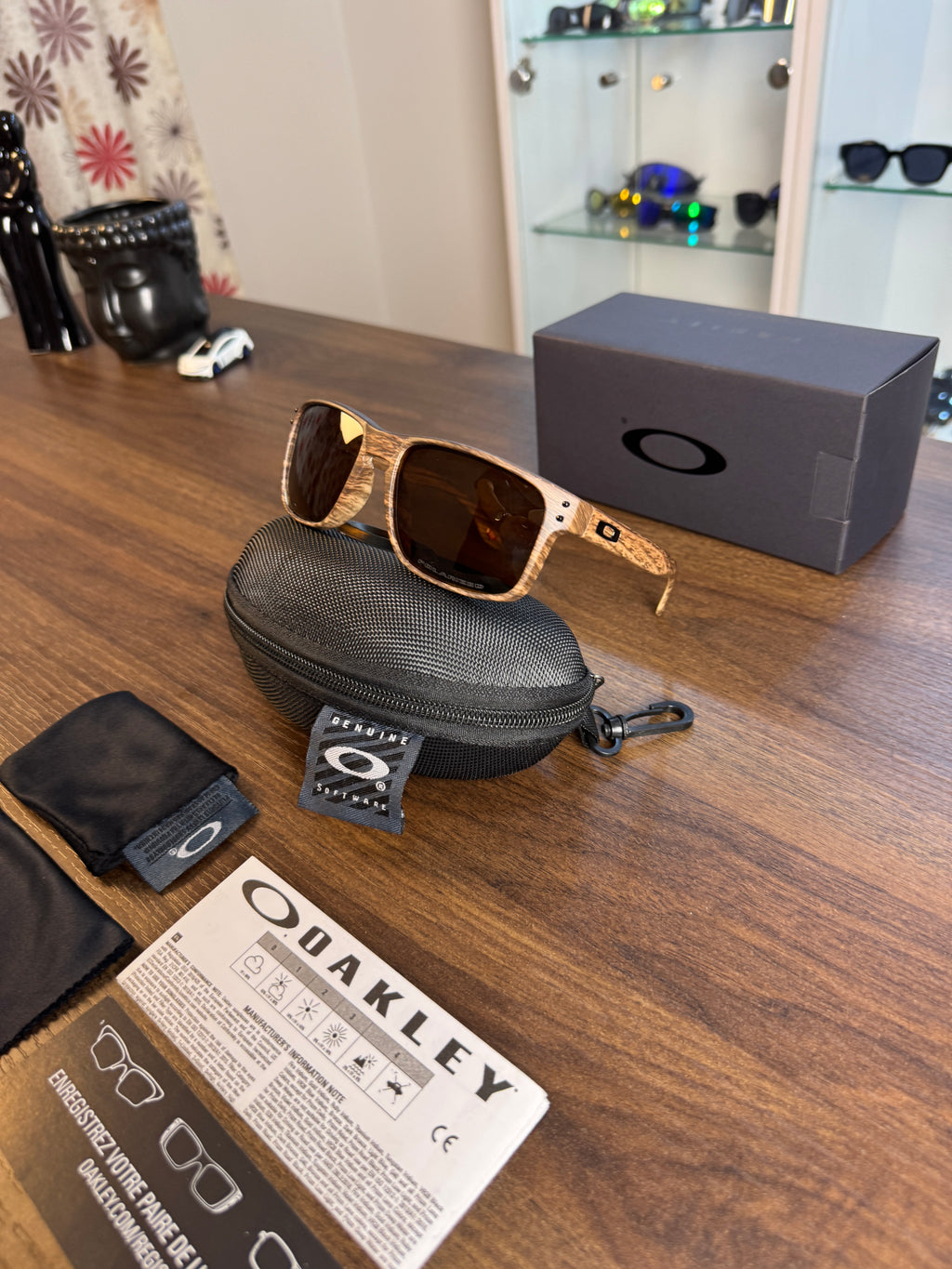 Oakley Hoolbrok