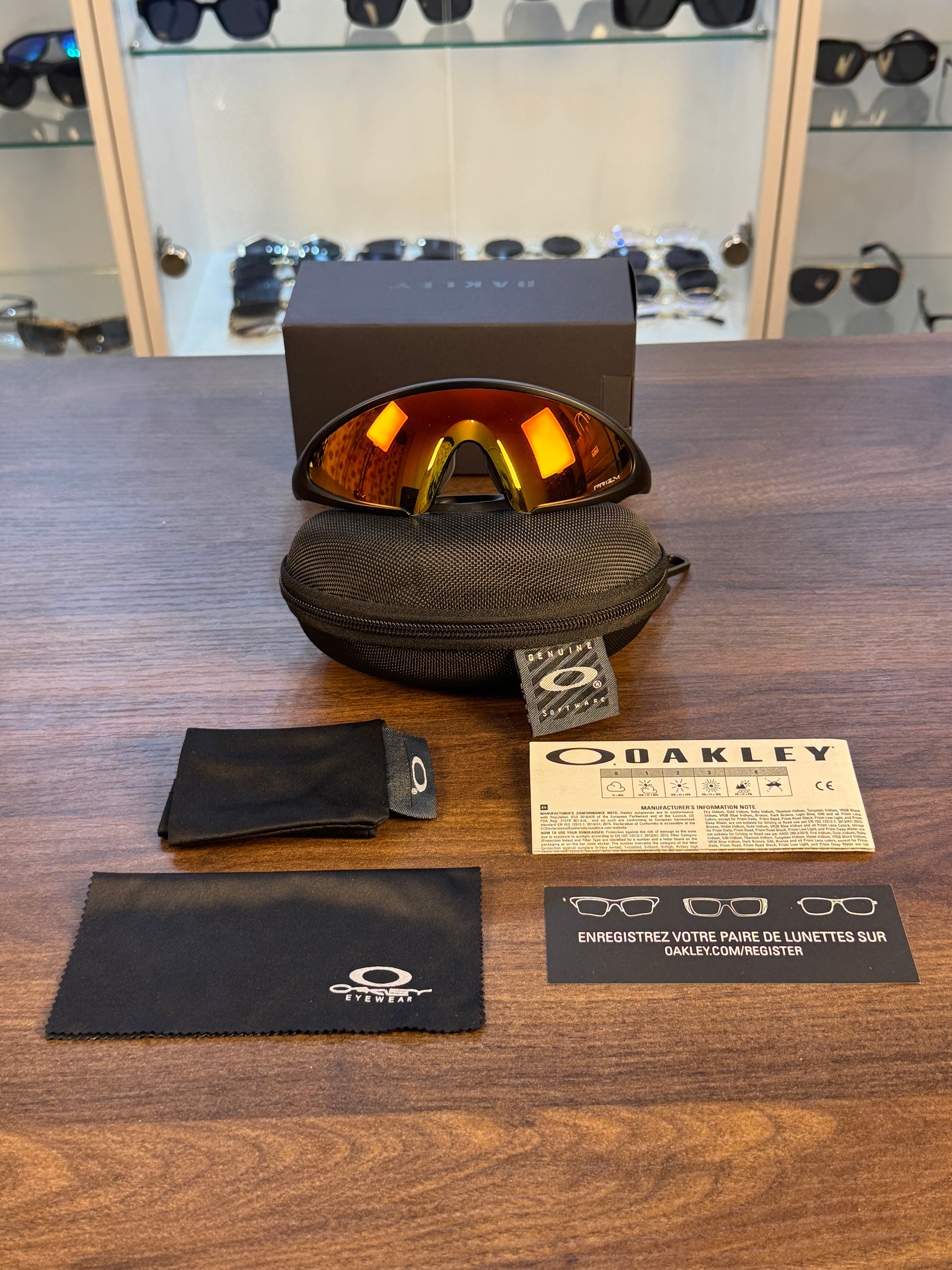 Oakley Ellipse