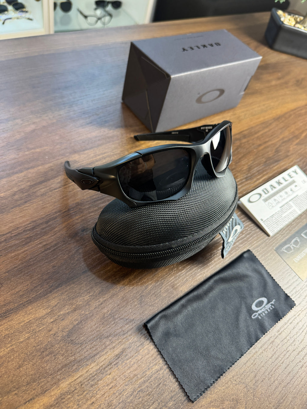 Oakley Pitboss