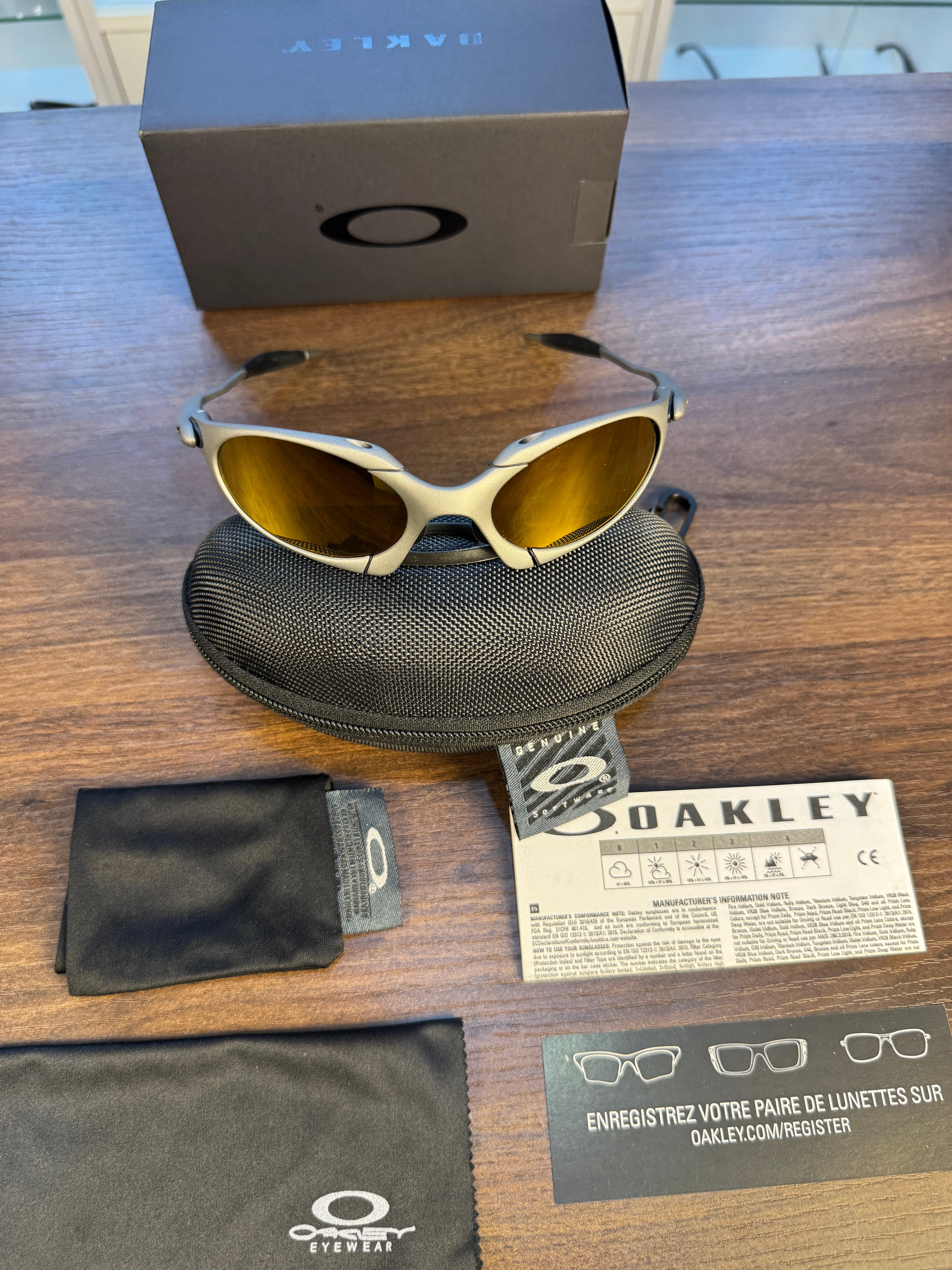 Oakley Romeo