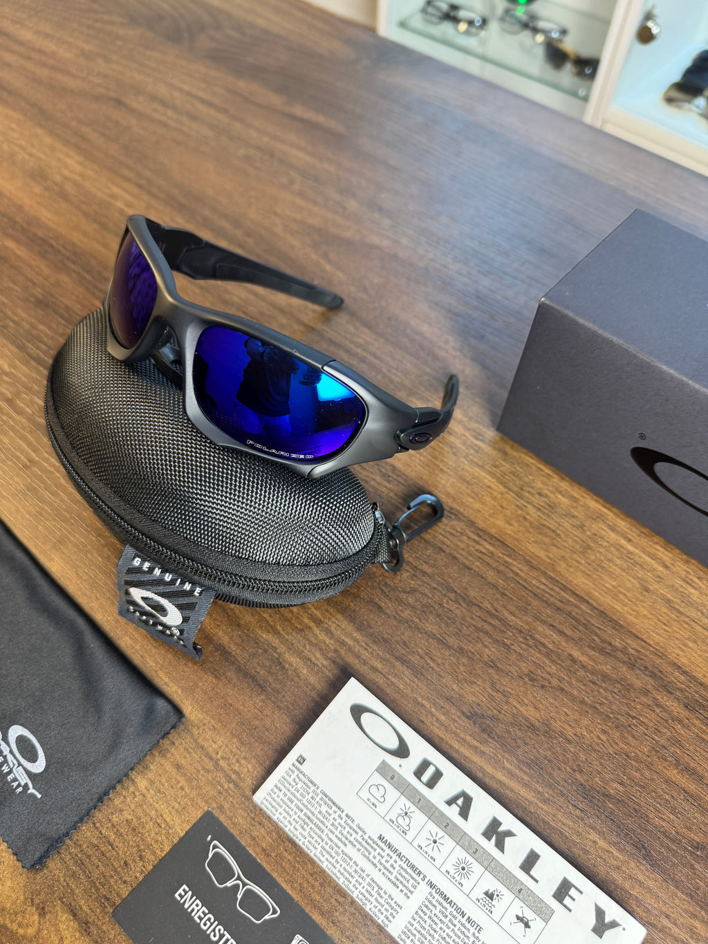 Oakley Pitboss