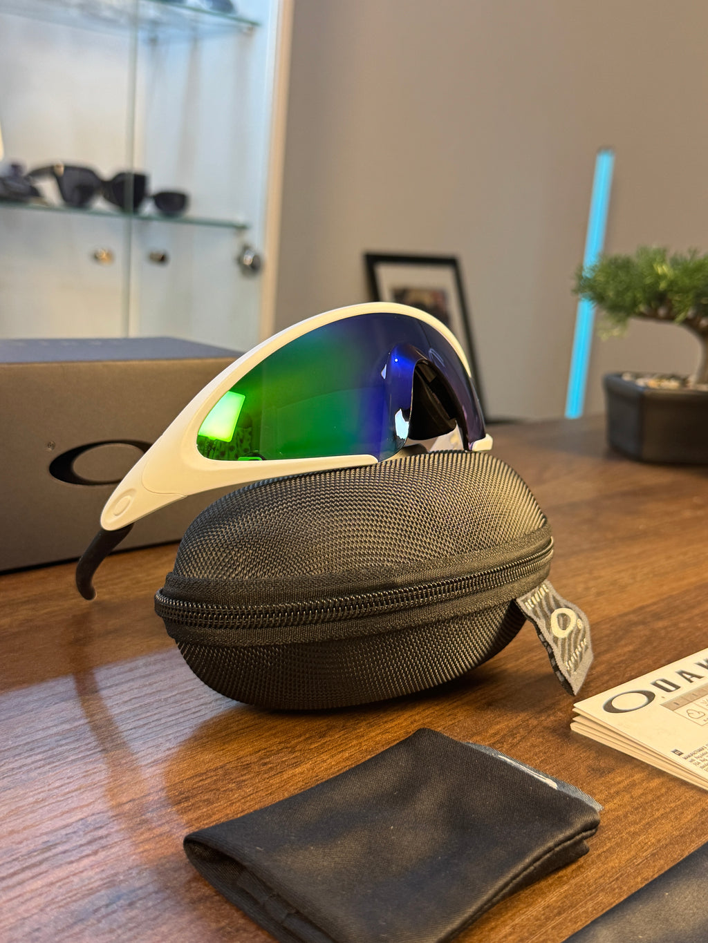 Oakley Ellipse