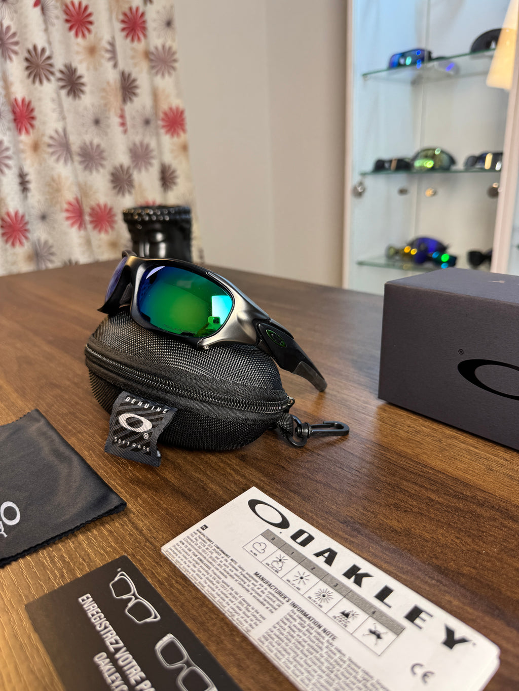 Oakley Pitboss
