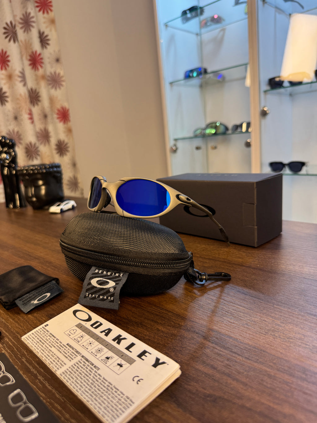 Oakley Romeo