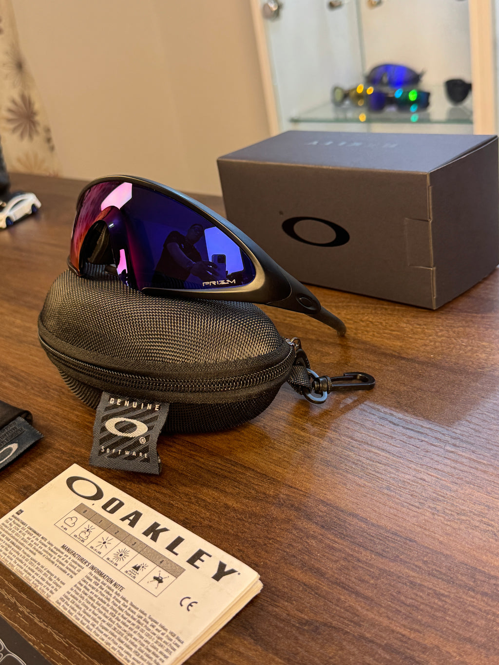 Oakley Ellipse
