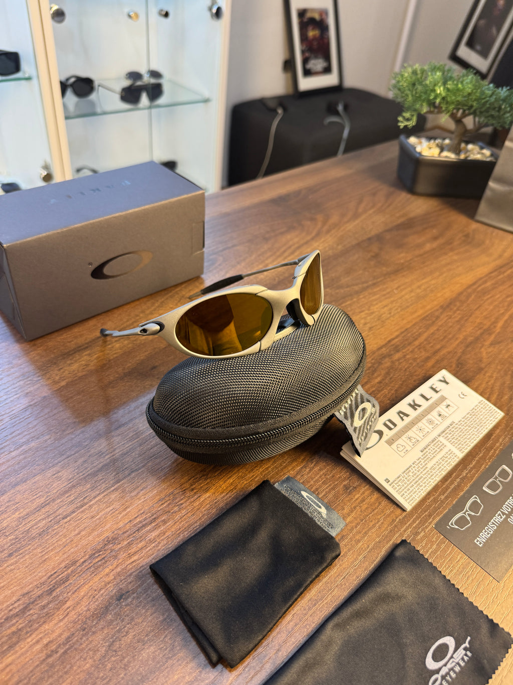 Oakley Romeo