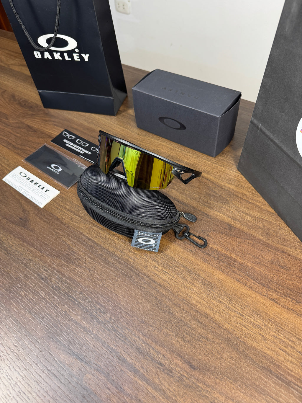 Oakley Sphaera