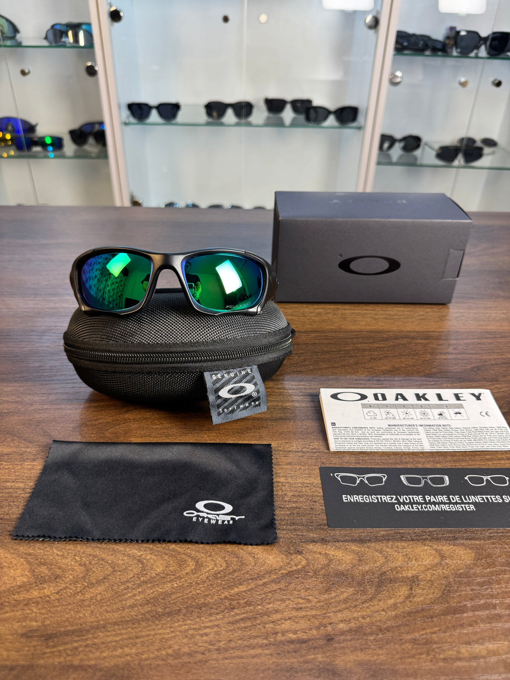 Oakley Pitboss