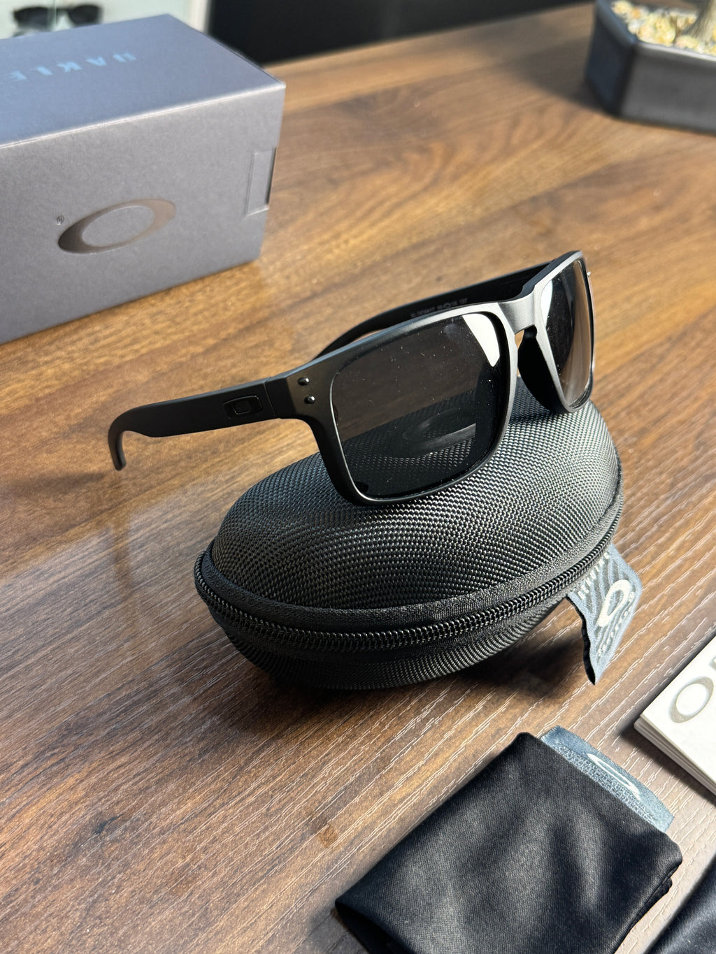 Oakley Hoolbrok
