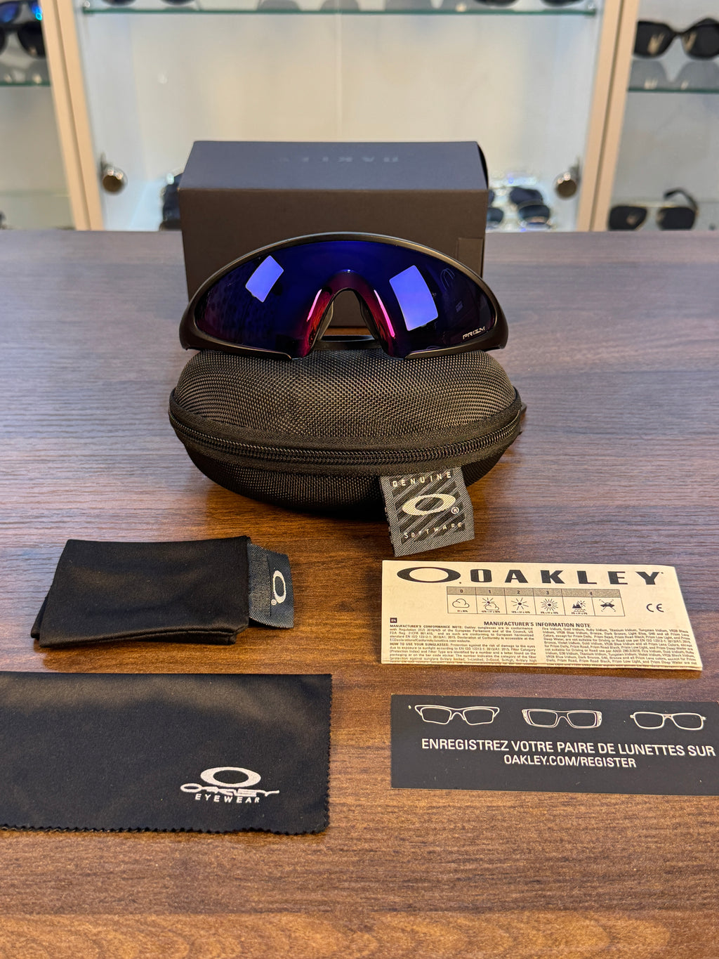 Oakley Ellipse