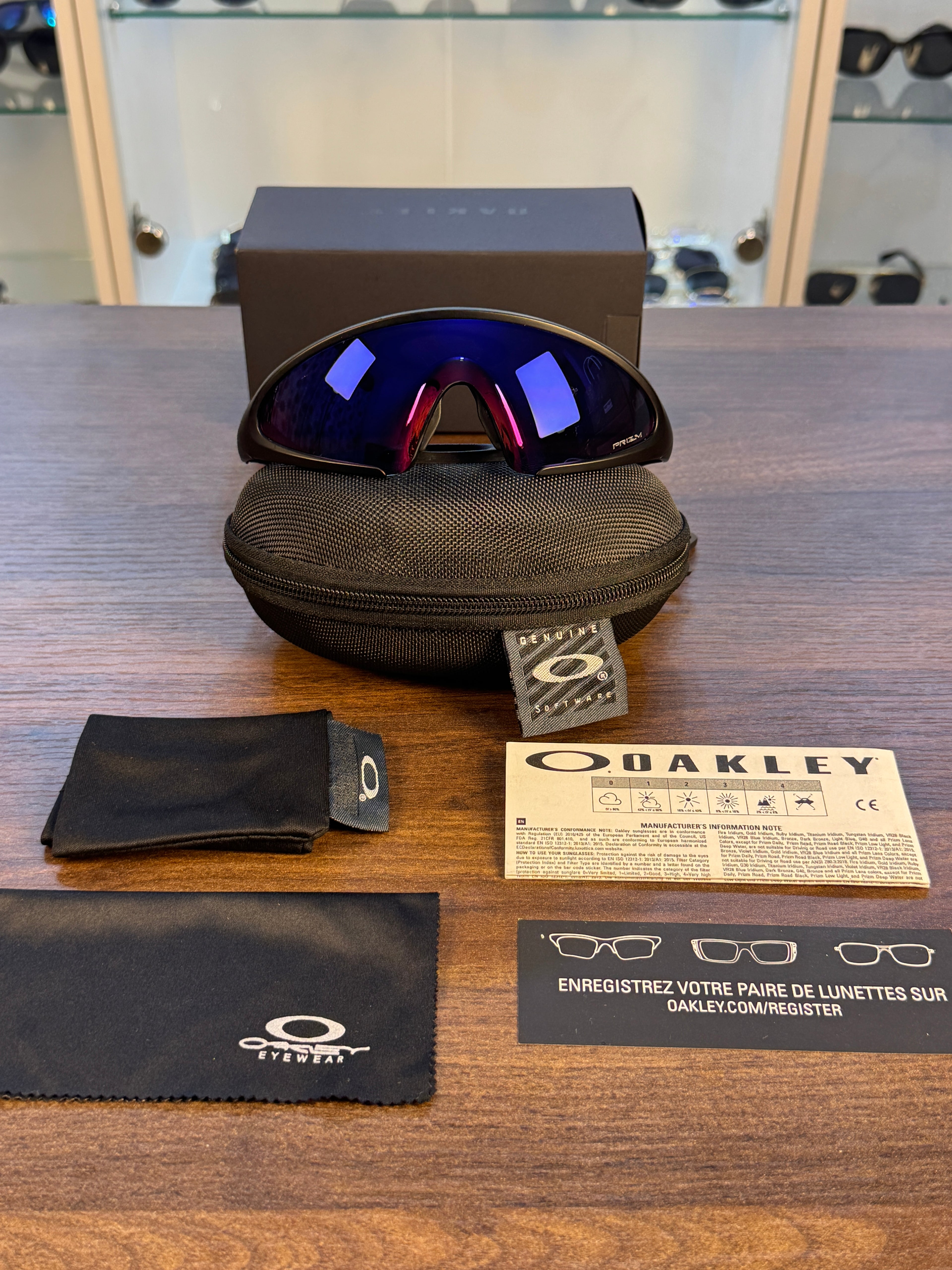 Oakley Ellipse