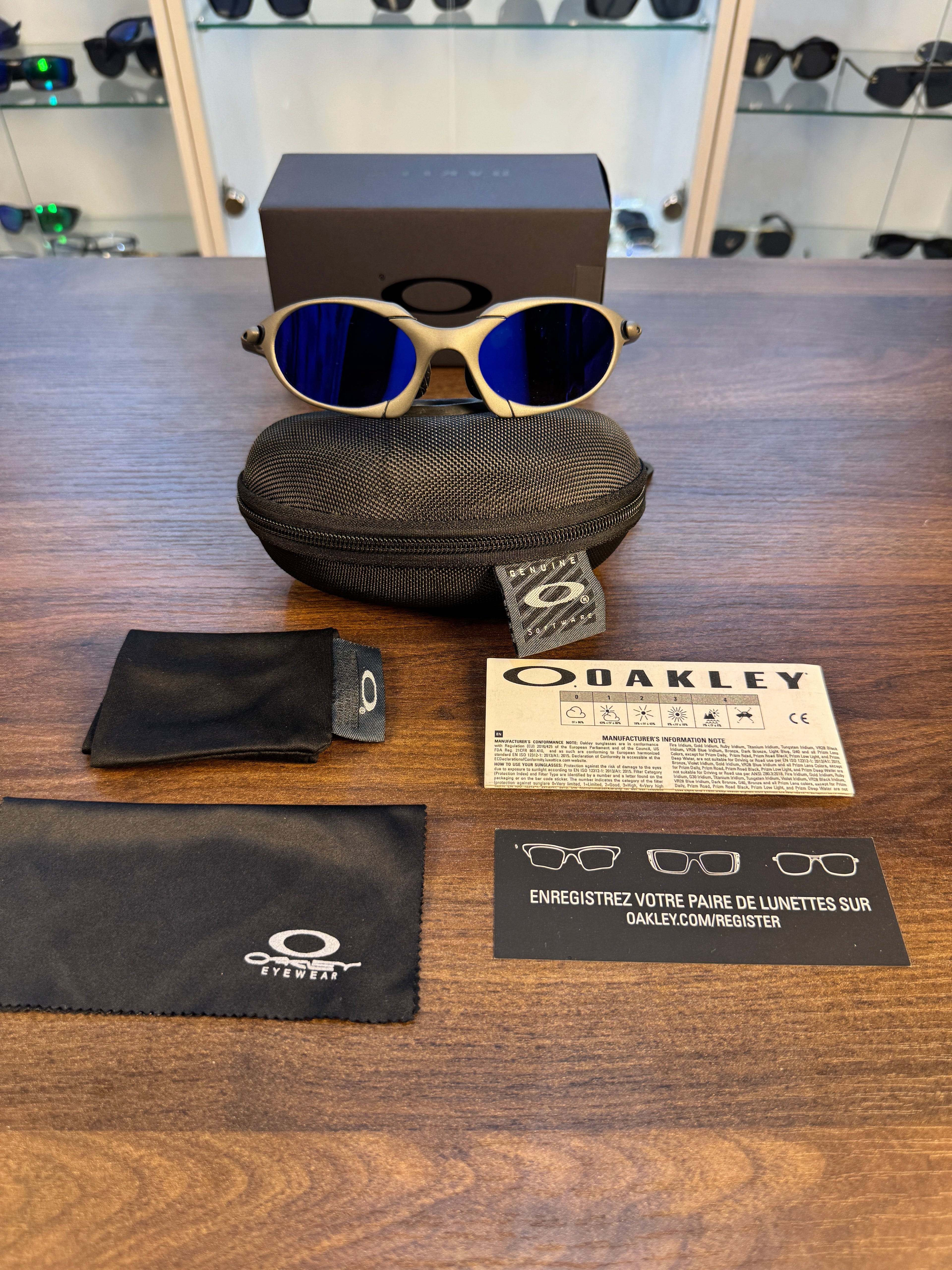 Oakley Romeo