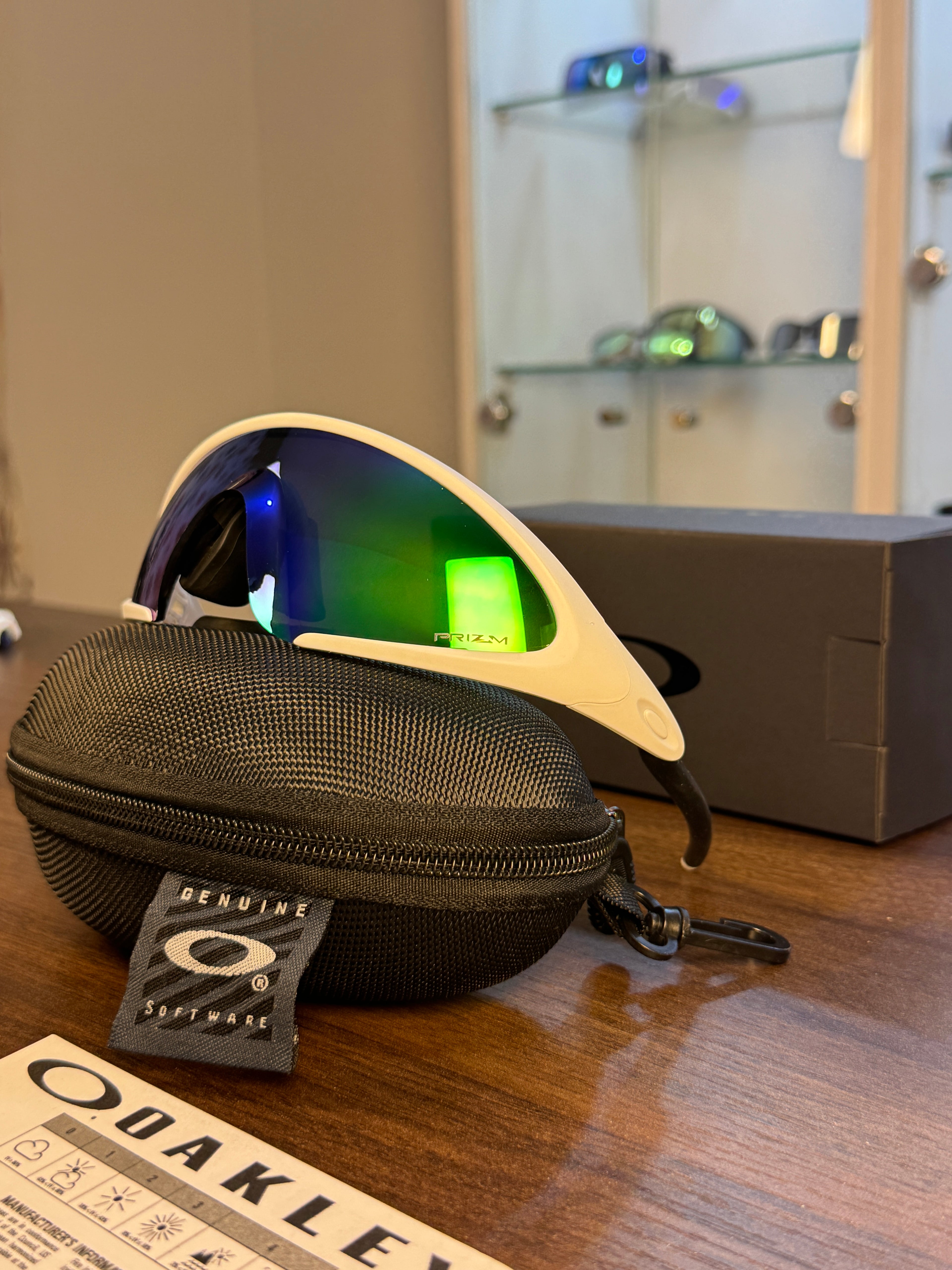 Oakley Ellipse