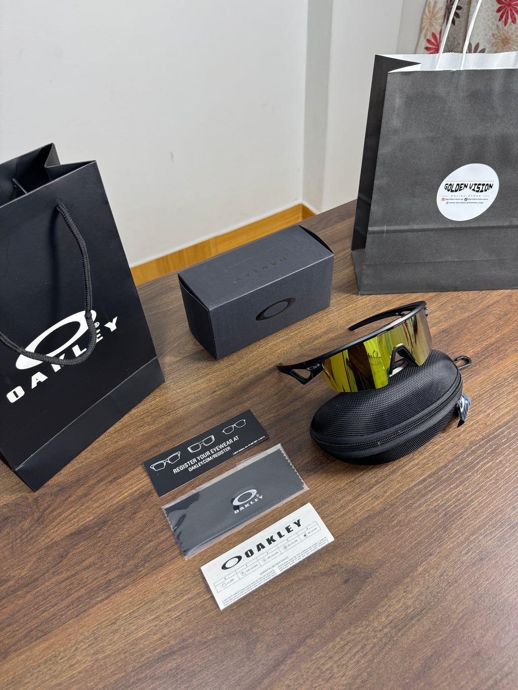 Oakley Sphaera