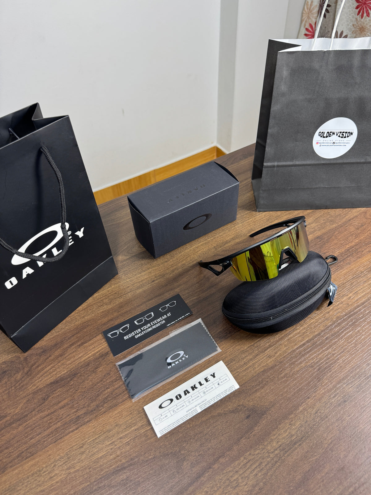 Oakley Sphaera