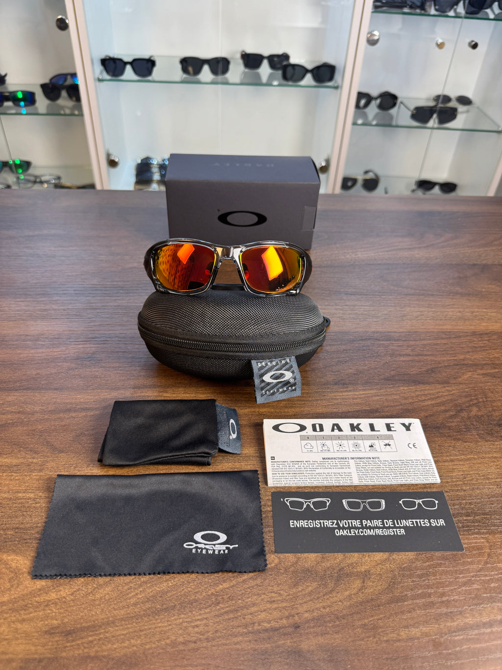 Oakley Pitboss