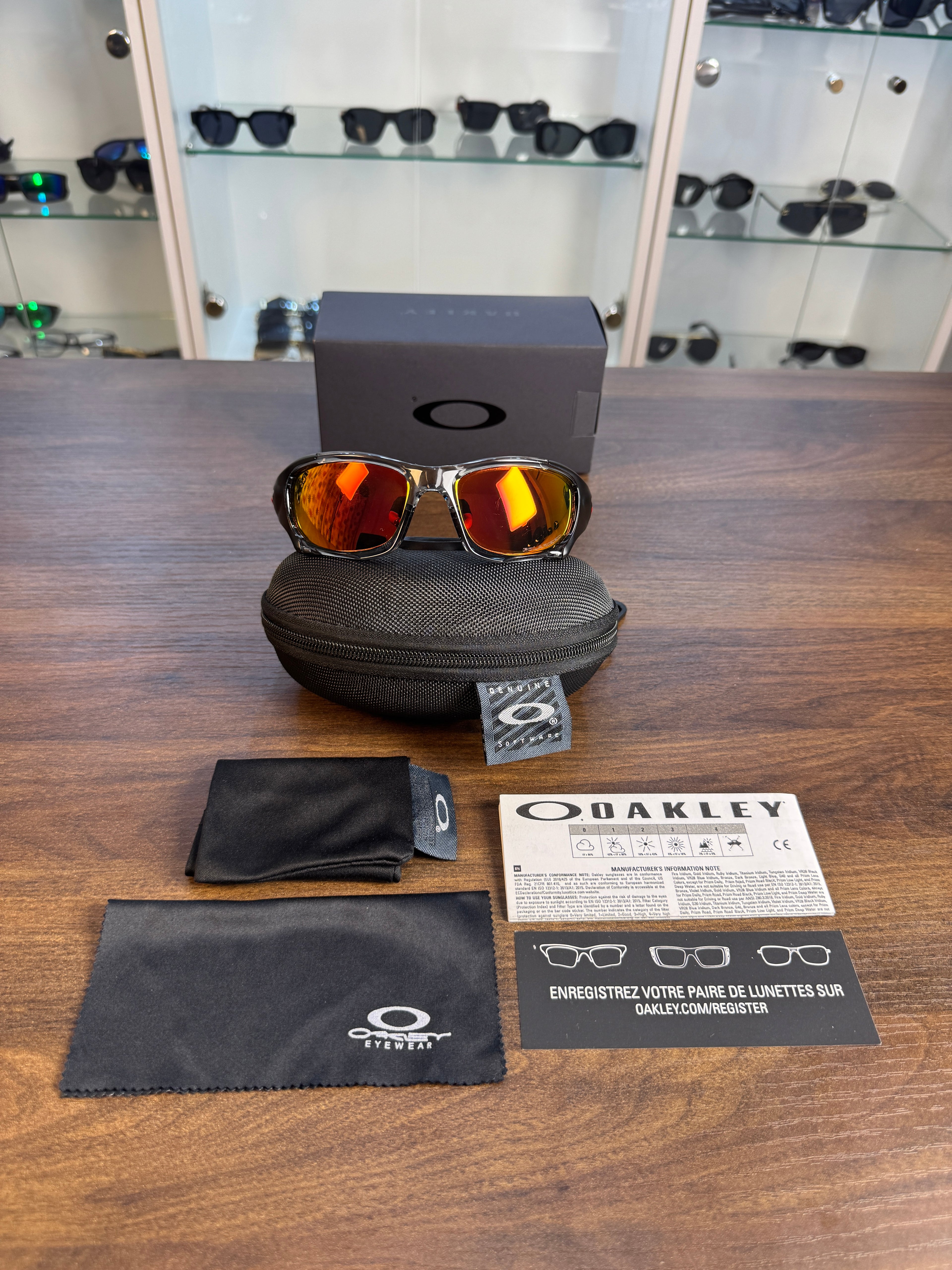 Oakley Pitboss