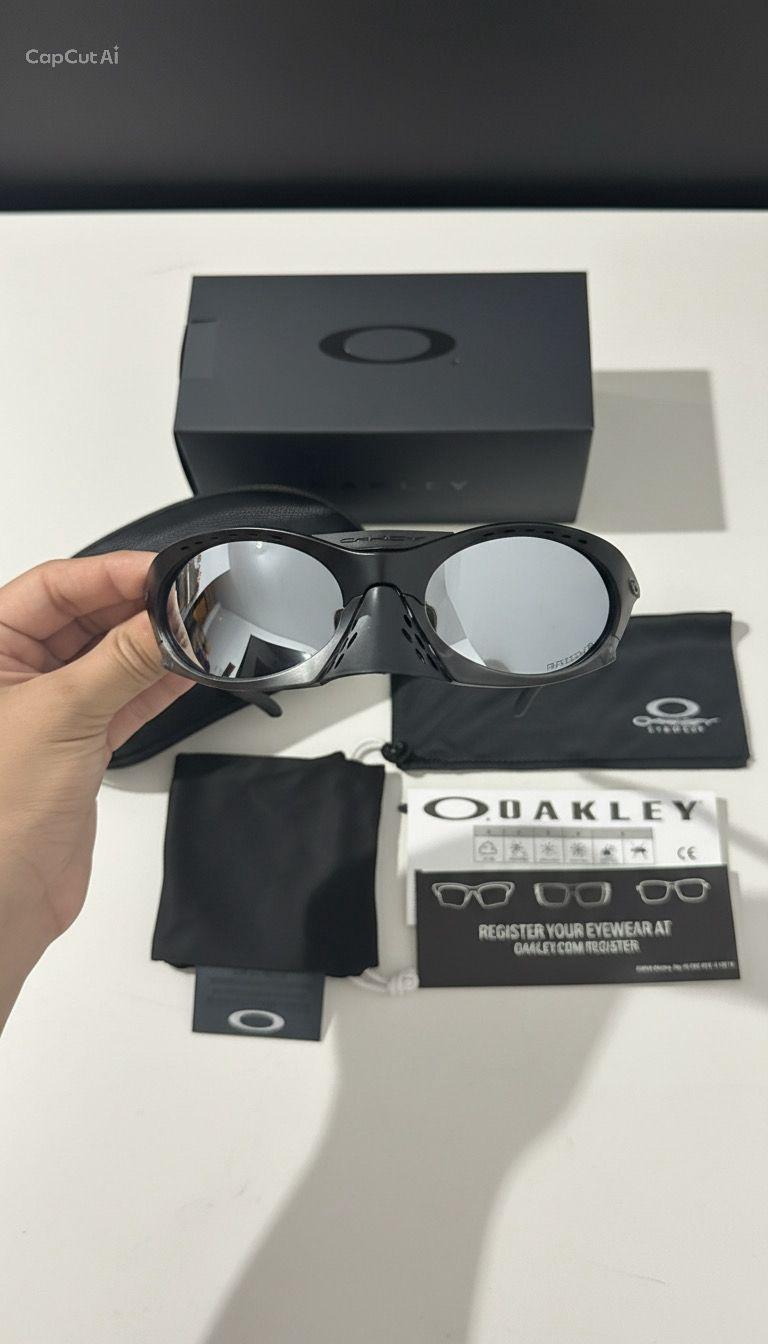 OAKLEY PLANTARIS