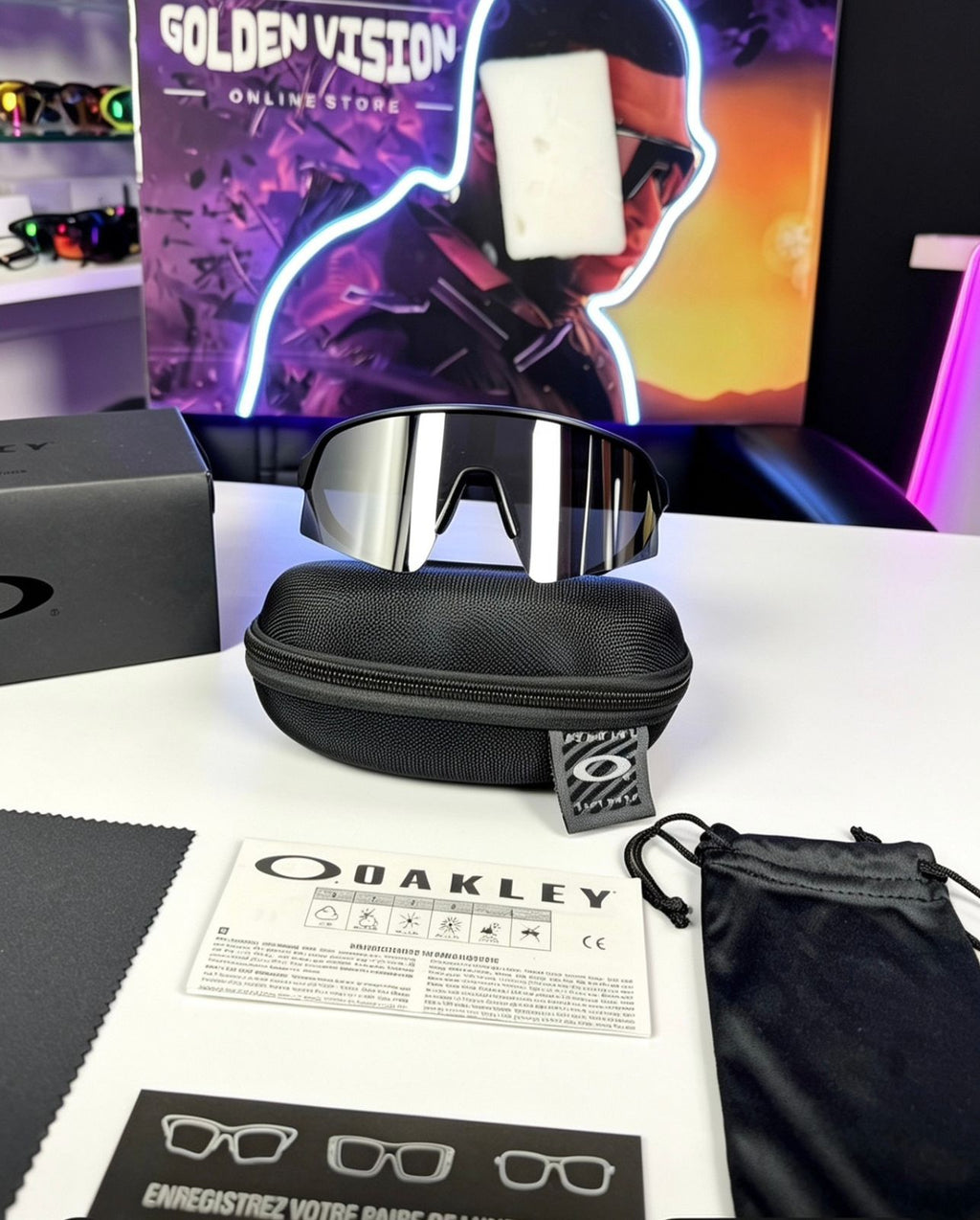 OAKLEY SUTRO LITE